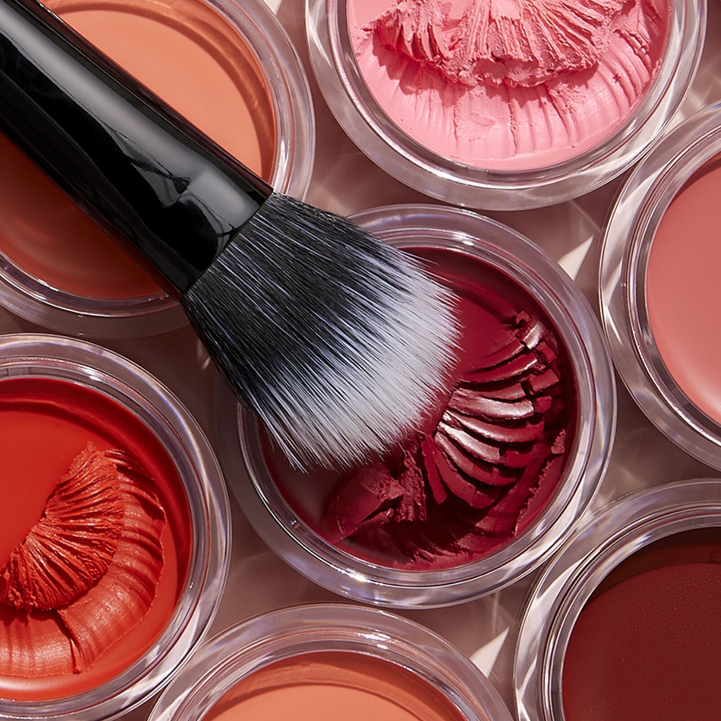 putty-blush-brush-e5 011321_PuttyBlush-Brush_V2_COMP_Final_IGF2.jpg