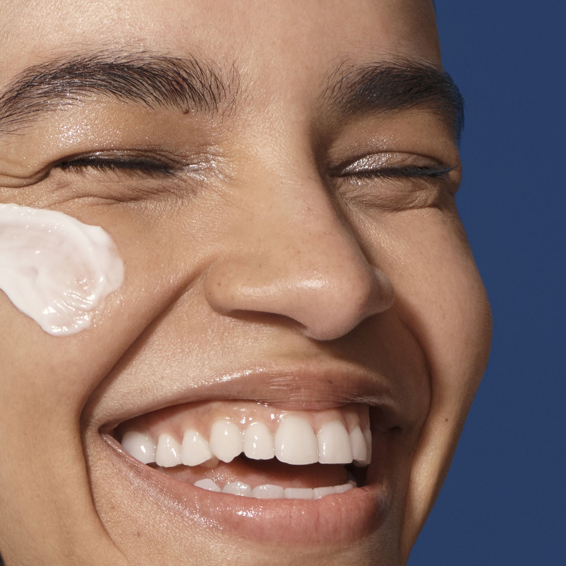 holy-hydration-barrier-goals-cream-regular-o1 042325_SKIN_Austria_HHBC_Strength-Hero_095_v3_RGB_IGF_54364e3f-0c46-4b46-b681-0e5cfd438287.jpg