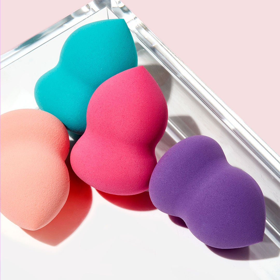 blending-sponge-peach-u6 0619_SocialIGF_Sponges4.jpg
