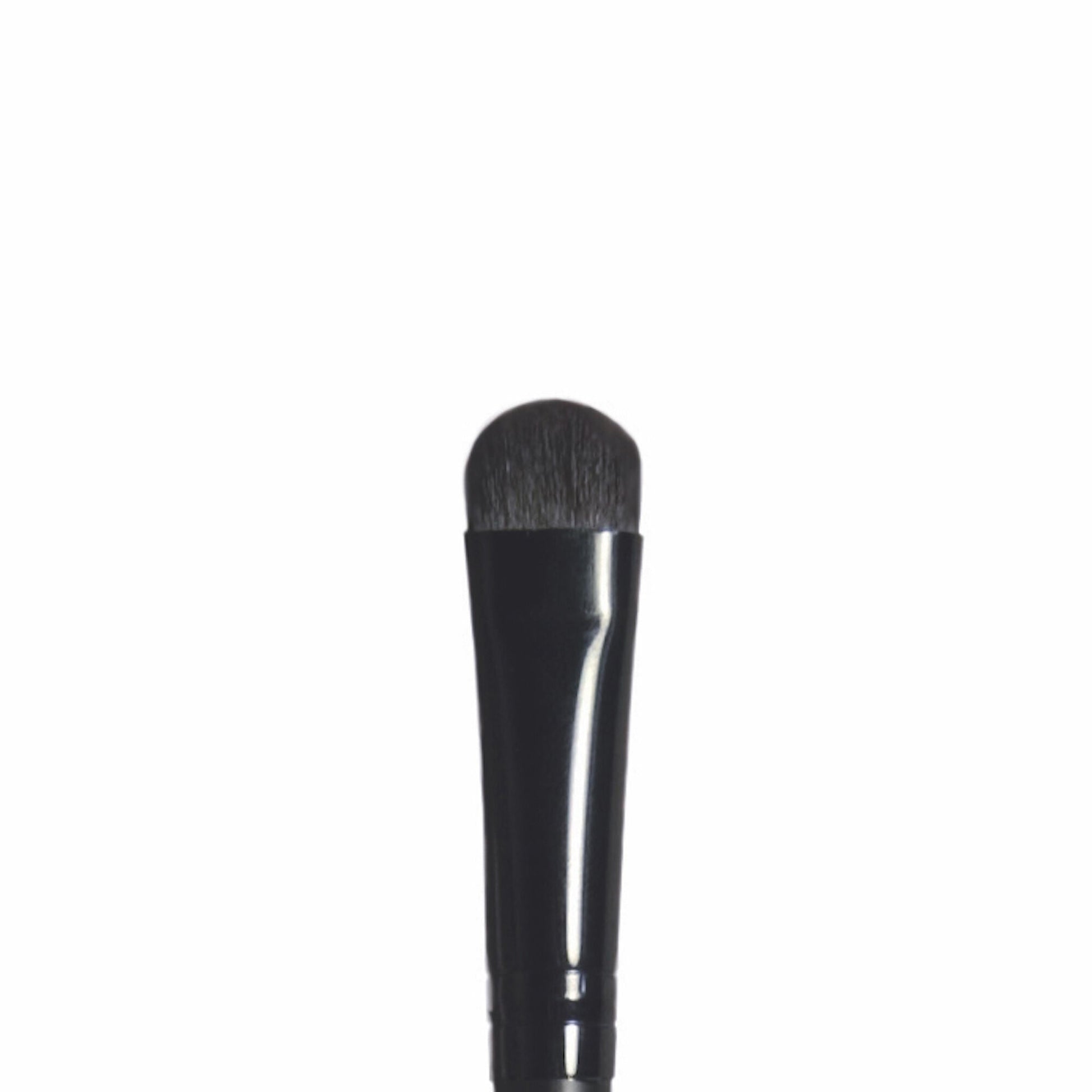 eyeshadow-c-brush-s4 BREYE_84008_Macro_C.jpg