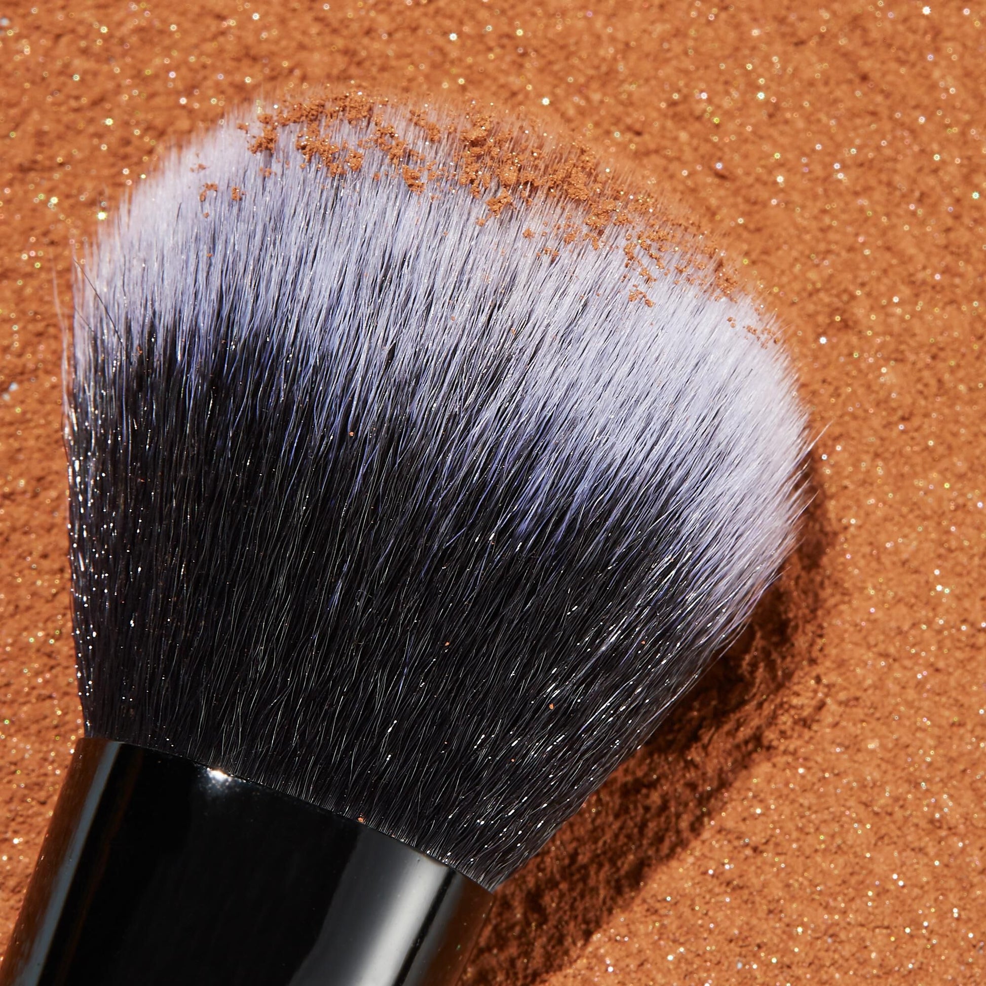 flawless-face-brush-q4 brush_SL_018_A1_IGF.jpg